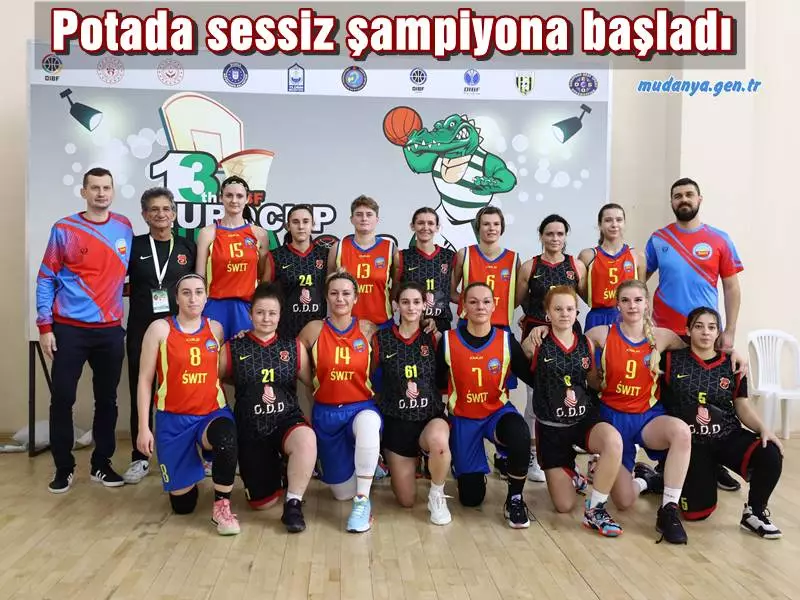 Uluslararası Sağırlar Basketbol Federasyonu tarafından Bursa Büyükşehir Belediyesi’nin destekleriyle düzenlenen Avrupa İşitme Engelliler Kulüpler Basketbol Şampiyonası, 7 ülkeden toplam 12 takımın katılımıyla Bursa'da başladı.